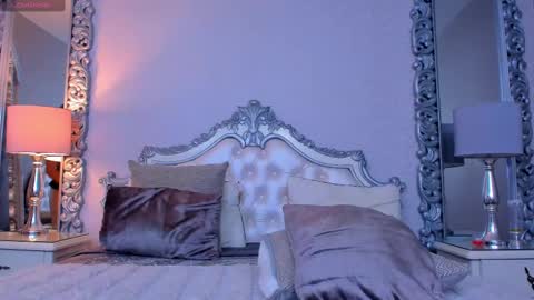 Snapshot of sophiebellucci chatting on 02.10.25 sophiebellucci online show from 02.10.25