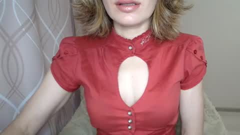 Sophiemisss online show from 10.17.25