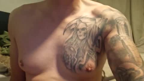 Snapshot of southboy2410 chatting on 11.02.25 southboy2410 online show from 11.02.25