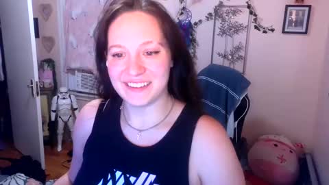 Snapshot of spawnofademon chatting on 10.04.25 spawnofademon online show from 10.04.25