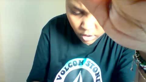 spicy_vibezz online show from 10.19.25