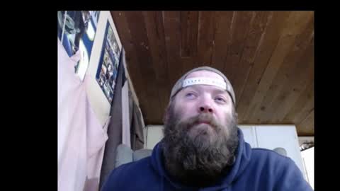 Snapshot of squegly chatting on 01.12.25 Bryan online show from 01.12.25