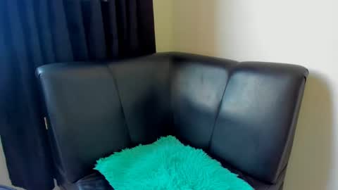 Snapshot of squirttati33 chatting on 01.18.25 Tati online show from 01.18.25