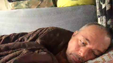 Snapshot of srekos38 chatting on 10.23.25 srekos38 online show from 10.23.25