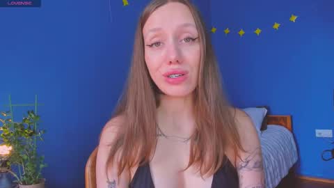 Snapshot of sshawty chatting on 09.11.25 Anni if Im offline for a long time Im depressed feel free to support me offline online show from 09.11.25