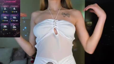 Snapshot of stacy_riiver chatting on 12.09.24 Stacy Mon Tue Wed Thu Fri Sun GMT GMT 3 1000am - 0400pm  online show from 12.09.24