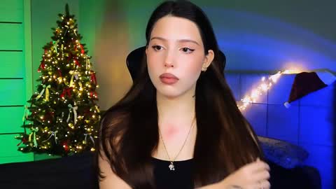 Snapshot of stacygonzales_ chatting on 01.09.25 Bye bye dear See you on December 3st  online show from 01.09.25