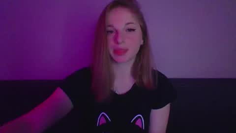 Snapshot of star_girlish chatting on 11.04.25 star_girlish online show from 11.04.25