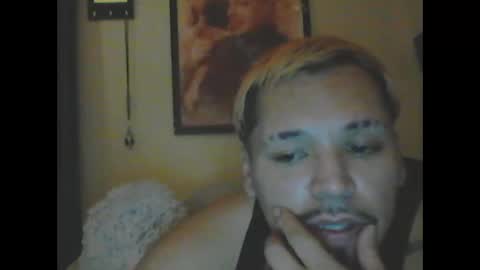 Snapshot of starboyflip chatting on 10.17.25 starboyflip online show from 10.17.25