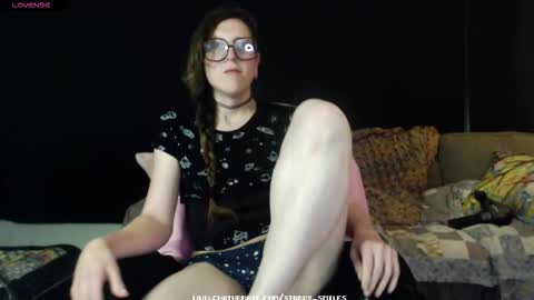 Snapshot of starry_smiles chatting on 10.24.25 Starry online show from 10.24.25