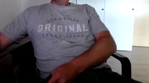 Snapshot of stefan2580 chatting on 09.14.25 Stefan online show from 09.14.25