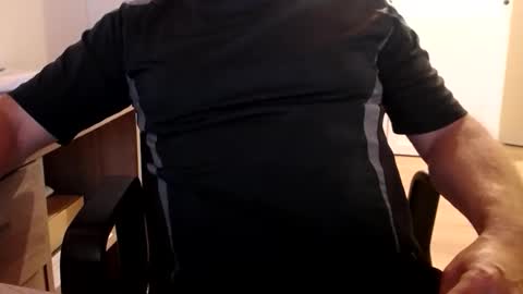 Snapshot of stefan2580 chatting on 09.22.25 Stefan online show from 09.22.25