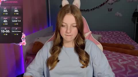 Snapshot of stefaniyaaa chatting on 10.01.25 stefa online show from 10.01.25