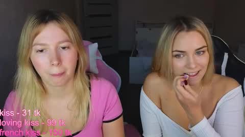 Snapshot of stefany_and_bettany chatting on 10.20.25 stefany_and_bettany online show from 10.20.25