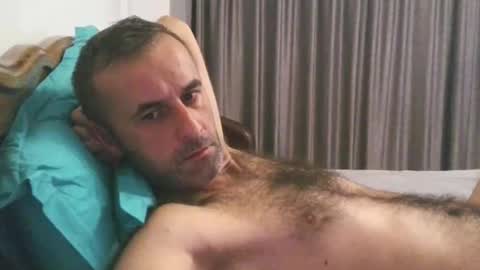 Snapshot of stevenpit chatting on 10.01.25 stevenpit online show from 10.01.25