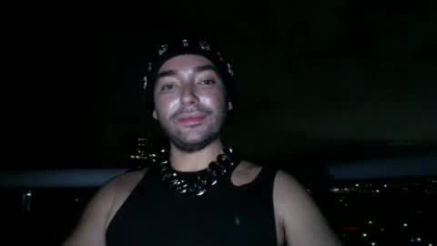 Snapshot of stevey_94 chatting on 10.31.25 gay tease online show from 10.31.25