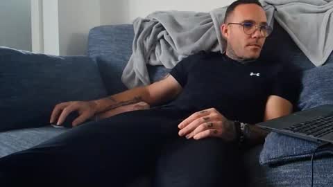 Snapshot of stevie_rae chatting on 10.13.25 stevie_rae online show from 10.13.25