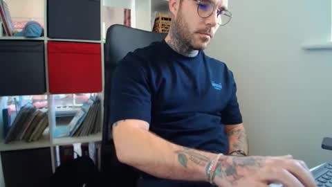 Snapshot of stevie_rae chatting on 10.24.25 stevie_rae online show from 10.24.25