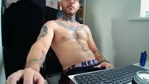 Snapshot of stevie_rae chatting on 10.26.25 stevie_rae online show from 10.26.25