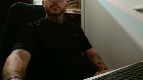 Snapshot of stevie_rae chatting on 10.29.25 stevie_rae online show from 10.29.25