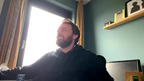 Snapshot of stonednboner chatting on 02.12.25 Stonerboner online show from 02.12.25