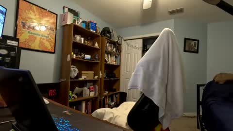 Snapshot of str8whiteboy21 chatting on 12.05.24 str8whiteboy21 online show from 12.05.24