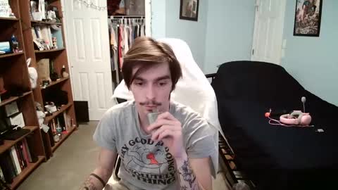 Snapshot of str8whiteboy21 chatting on 01.08.25 str8whiteboy21 online show from 01.08.25