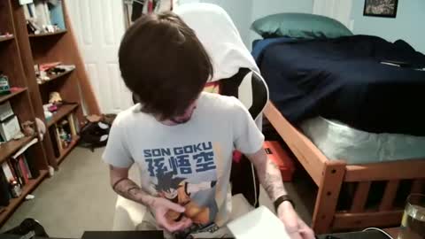 Snapshot of str8whiteboy21 chatting on 03.10.25 str8whiteboy21 online show from 03.10.25