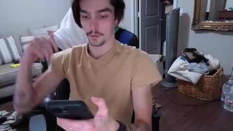 Snapshot of str8whiteboy21 chatting on 09.22.25 str8whiteboy21 online show from 09.22.25