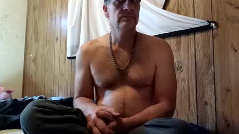 Snapshot of straighttoy chatting on 09.08.25 straighttoy online show from 09.08.25