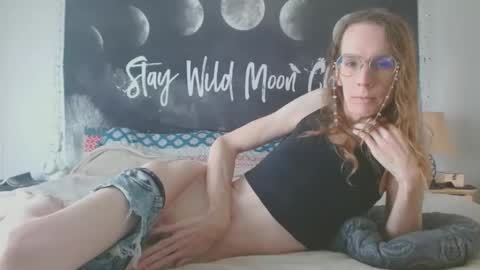 stray_dandelion online show from 11.14.25