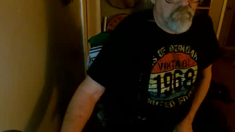 Snapshot of stroknpoker chatting on 01.03.25 stroknpoker online show from 01.03.25