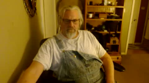 Snapshot of stroknpoker chatting on 03.02.25 stroknpoker online show from 03.02.25