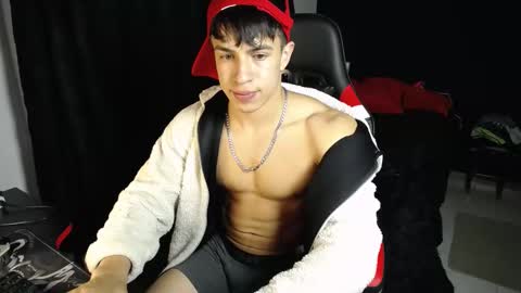 Snapshot of strong_jackxxx chatting on 01.04.25 Daddy Jack online show from 01.04.25