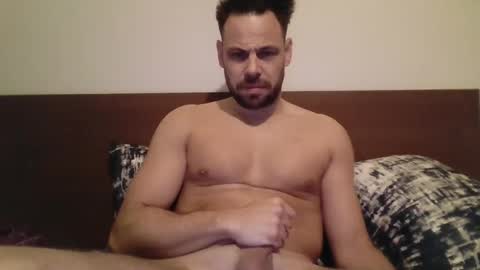 Snapshot of strongfitguy chatting on 01.19.25 Handsome guy online show from 01.19.25
