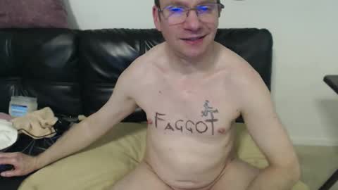 Snapshot of subfag4you chatting on 10.25.25 Sub Bottom for You online show from 10.25.25