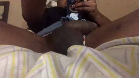 Snapshot of sucknevachew8969xxx chatting on 03.08.25 Kayysnc online show from 03.08.25