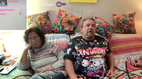 Snapshot of suenixon chatting on 10.18.25 suenixon online show from 10.18.25