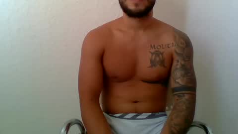 Snapshot of suetsemsay chatting on 02.14.25 suetsemsay online show from 02.14.25