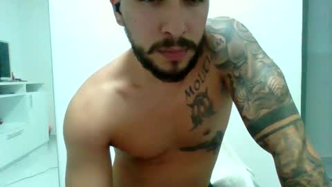 Snapshot of suetsemsay chatting on 10.13.25 suetsemsay online show from 10.13.25