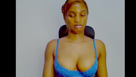 Snapshot of sugax_cuntwetxx chatting on 09.18.25 Ivy online show from 09.18.25