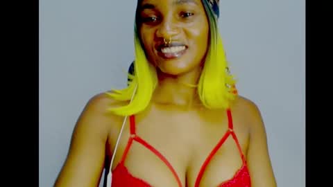 Snapshot of sugax_cuntwetxx chatting on 10.03.25 Ivy online show from 10.03.25