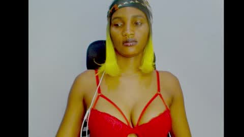 Snapshot of sugax_cuntwetxx chatting on 10.04.25 Ivy online show from 10.04.25