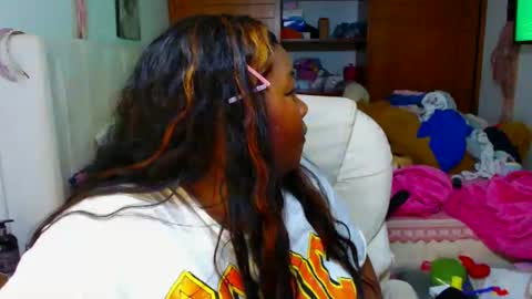 Snapshot of suggarbaby1 chatting on 02.09.25 Cami Back in 2 hours online show from 02.09.25