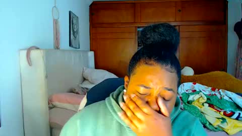 Snapshot of suggarbaby1 chatting on 10.09.25 Cami Back in 2 hours online show from 10.09.25