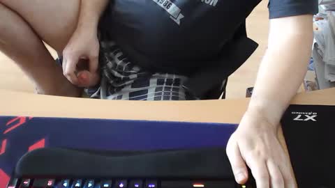 Snapshot of sullaspqr chatting on 10.11.25 Wight online show from 10.11.25