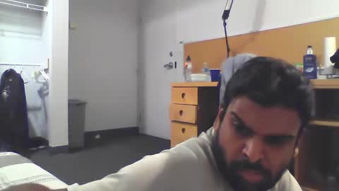 Snapshot of sundoog chatting on 02.06.25 Sundoog online show from 02.06.25