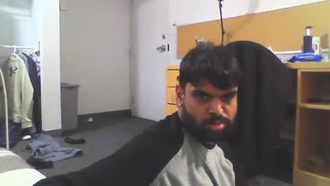 Snapshot of sundoog chatting on 03.11.25 Sundoog online show from 03.11.25