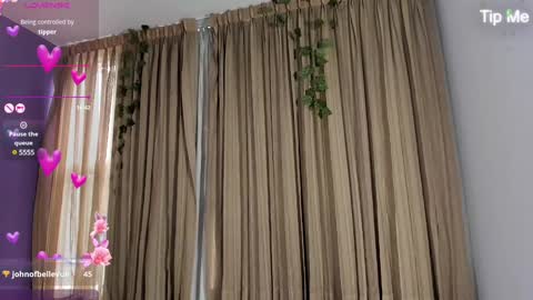 Snapshot of sunnypage chatting on 01.29.25      online show from 01.29.25