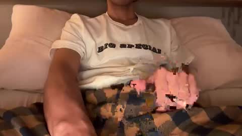 Snapshot of sunrough chatting on 10.29.25 Sunrough online show from 10.29.25